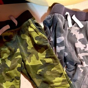 Set of 2 camo jogger sweats